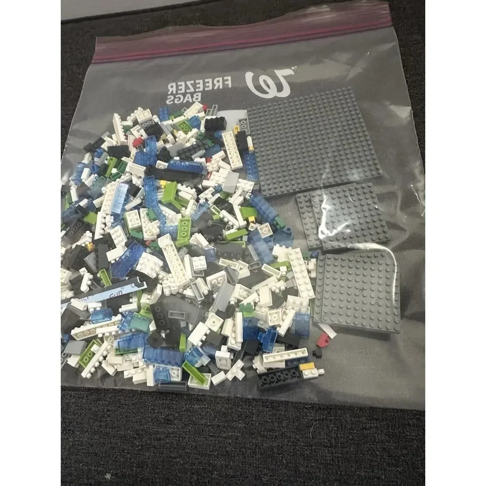 Seattle Space Needle Mini Building Blocks 821 Pc Set Open Incomplete Unknown